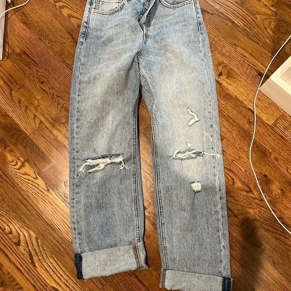 ARITZIA Denim Forum - Joni high waisted boyfriend distressed button fly jeans 24 - Picture 9 of 9
